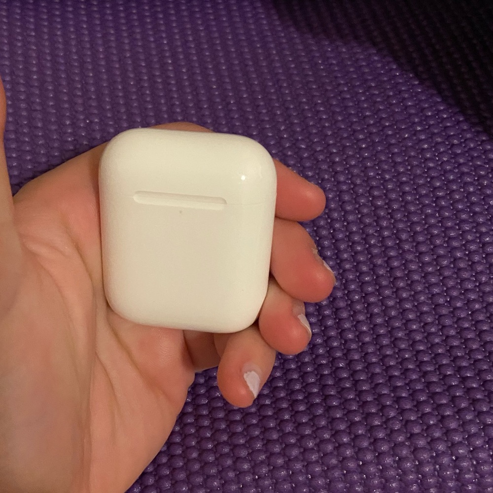 AirPods Charging Case